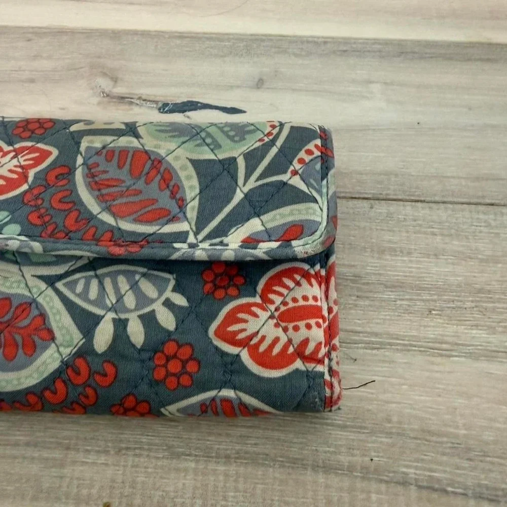 Vera Bradley blue floral wallet